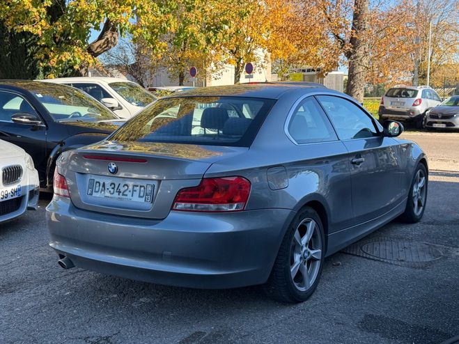 BMW Serie 1 COUPE E82 LCI 118d 143 ch Confort Gris de 2013