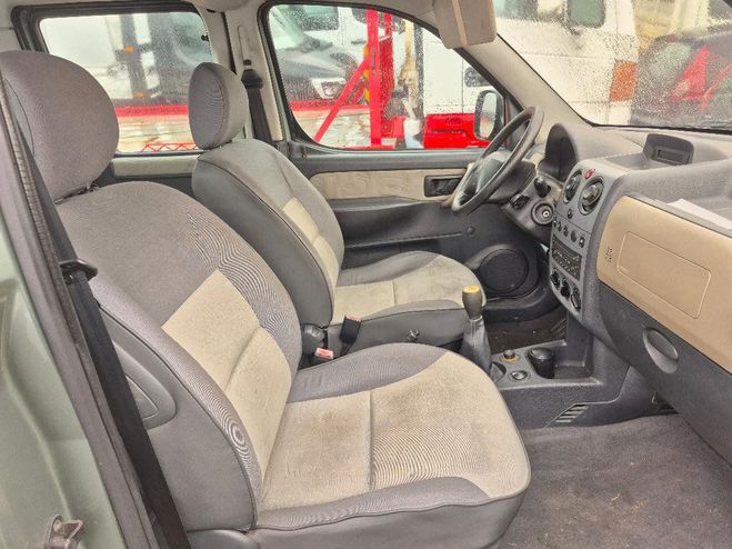 Peugeot Partner 1.6 HDI 90 CV CLIM CT OK Gris Clair de 2006