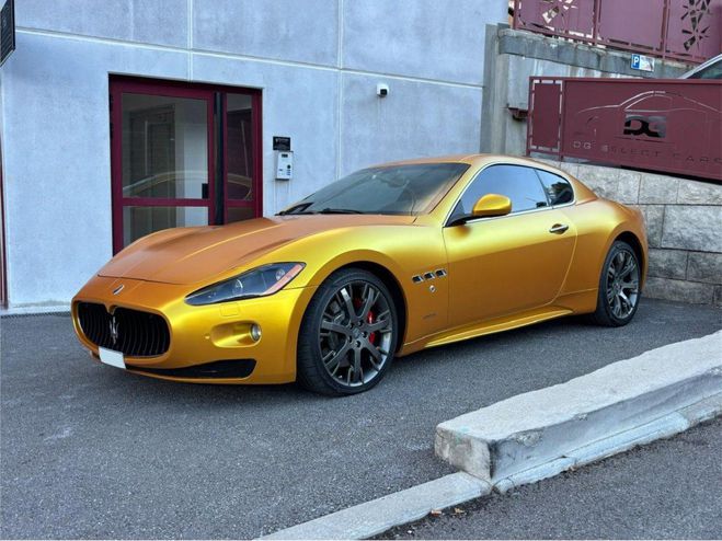 Cliquer pour voir la photo suivante Maserati Gran Turismo 4.7l V8 440CV S ORANGE de 2010