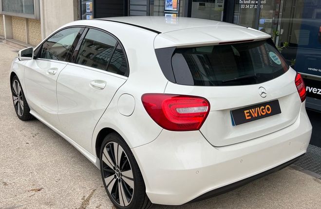 Mercedes Classe A 180 122ch inspiration 7-g dct excellent  Blanc de 2015