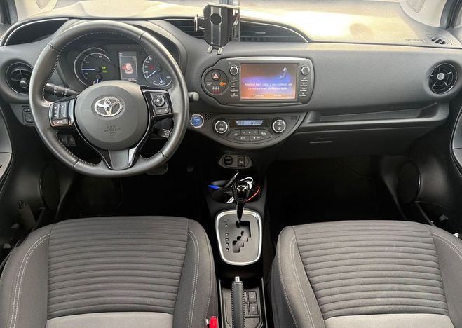 Toyota Yaris 1.5i hybrid dynamic business bva garanti Marron de 2018