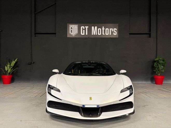 Ferrari SF90 STRADALE COUPE V8 4.0L 1000CV - FRAN�AIS Blanc de 2022