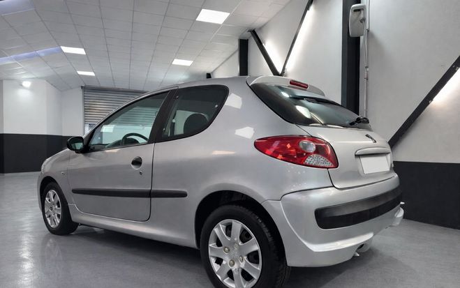 Peugeot 206 1.1i 60Ch 44.000Km  de 2010