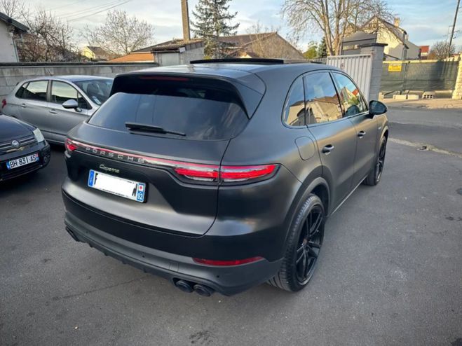 Porsche Cayenne E-Hybrid 3.0 V6 462 ch Tiptronic BVA Gris de 2019