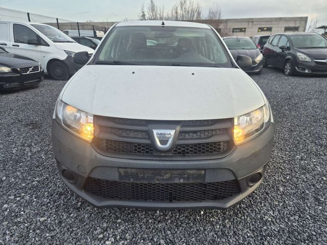 Dacia Logan 1.2i Ambiance--DEGATS CARROSSERIE--MARCH Blanc M�tallis� de 