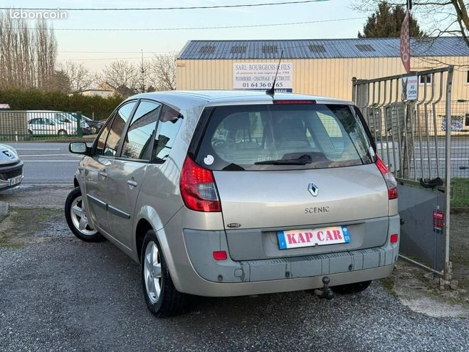 Renault Grand Scenic II 1.9 dCi 130ch FAP Carminat Beige de 2008