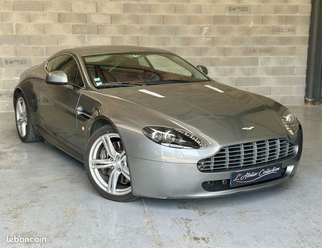Aston martin V8 Vantage 4.7l BOITE MANUELLE GRIS HAMERHEAD SHARK Gris de 2010