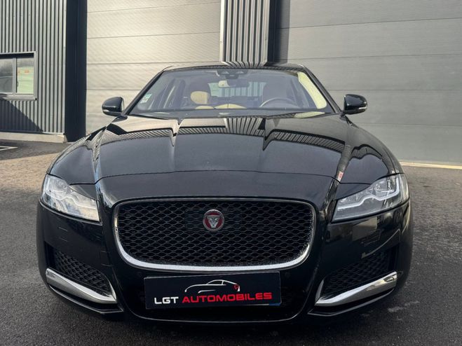 Jaguar XF (X260) Berline 2.0 D 16V 180 cv NOIR de 2015