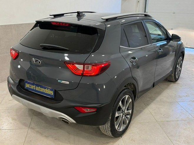 Kia Stonic t-gdi 120cv mhev launch edition GRIS de 2021