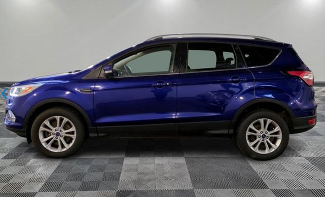 Ford Kuga II (2) 1.5 TDCI 120 S&S 4X2 BUSINESS BLEU de 2017