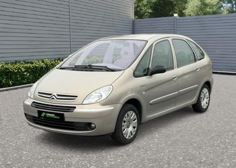  Voir d&eacute;tails -Citroen Xsara Picasso DIESEL PREMIERE MAIN &agrave; Loison-sous-Lens (62)