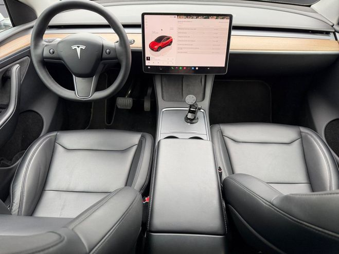 Tesla Model Y Standard RWD SOH 97% 1er MEC 12-2024 Gar Blanc de 2024