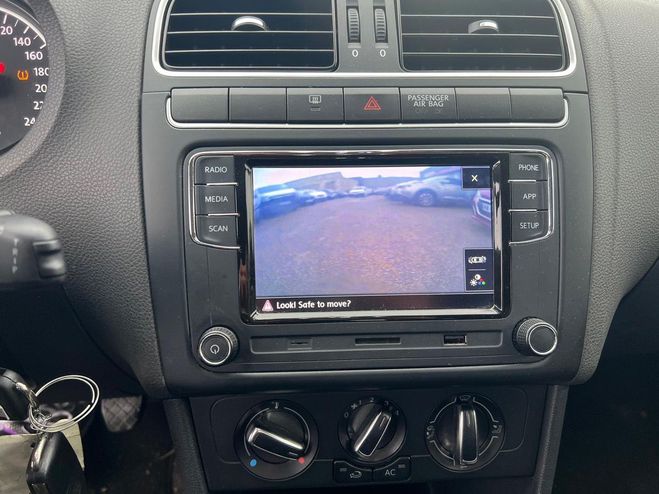 Volkswagen Polo V 1.2 TDI 75 CONFORTLINE 5P CAM�RA GPS 4 Noir de 2012