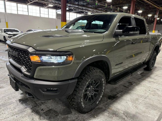 Dodge Ram 1500 CREW CAB REBEL AIR HAYON MULTI Vert de 2026