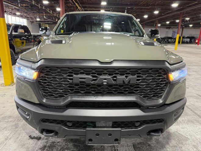 Dodge Ram 1500 CREW CAB REBEL AIR HAYON MULTI Vert de 2026