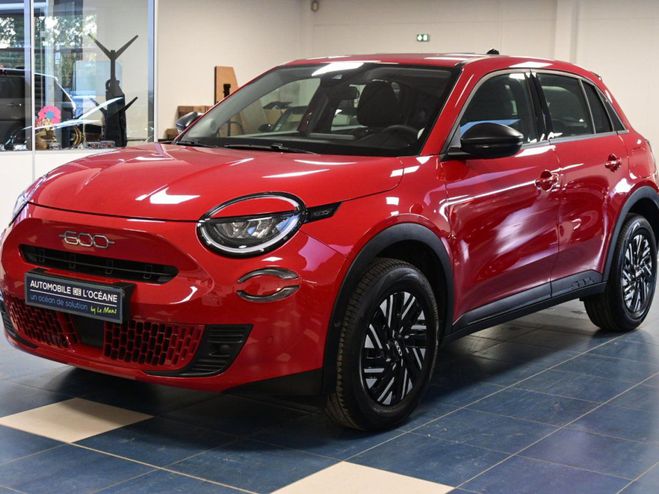 Fiat 600 1.2 Hybrid 100ch DCT6 Rouge de 2024