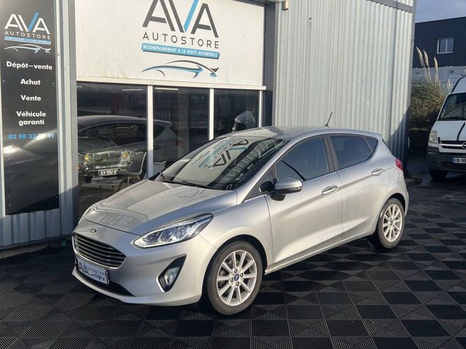 Ford Fiesta IV 1.0 EcoBoost 100ch Stop&Start Titaniu GRIS C de 2017