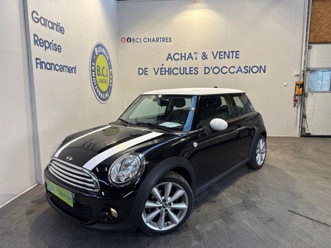Cliquer pour voir la photo suivante Mini Cooper D 112CH Noir de 2011