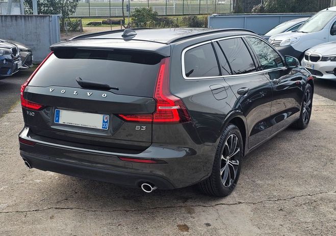 Volvo V60 Superbe b3 163cv bva 2021 1�main Gris de 2021