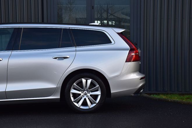 Volvo V60 II B4 197 CH START GEARTRONIC 8 GRIS METAL de 2022