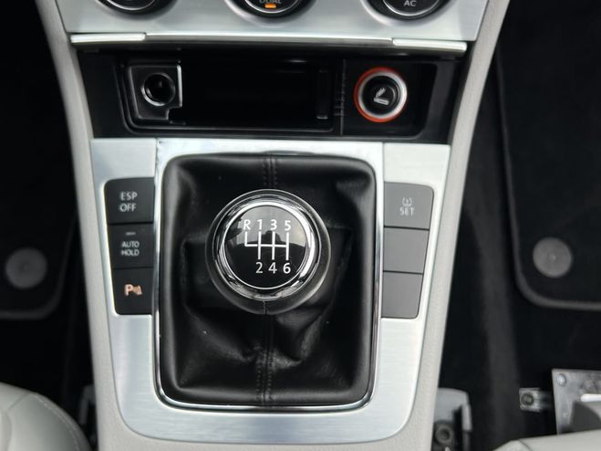 Volkswagen Passat 6 VI SW BREAK CARAT 2.0 TDI 170 Cv 21 40 Gris de 2008