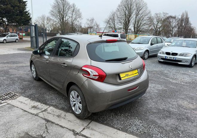 Peugeot 208 1l4 HDI 75 chx ��Faible kilom�trage�� Beige de 2013