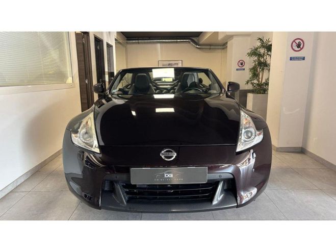 Nissan 370Z Roadster 3.7 V6 - 328 ROUGE FONCE de 2011