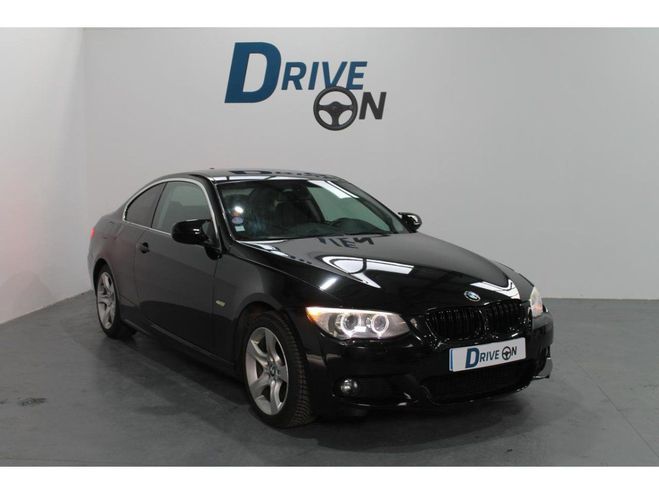 Cliquer pour voir la photo suivante BMW Serie 3 320i Coupé E92 LCI - PHASE 2 NOIR de 2010
