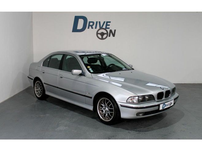 BMW Serie 5 528i Pack L BERLINE E39 PHASE 1 GRIS CLAIR de 1998