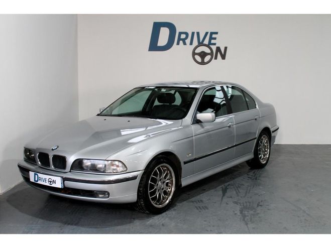 BMW Serie 5 528i Pack L BERLINE E39 PHASE 1 GRIS CLAIR de 1998
