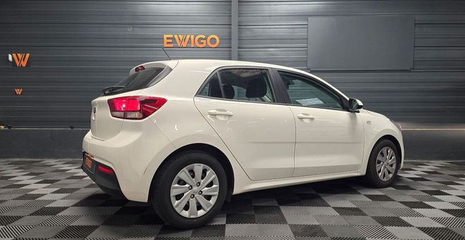 Kia Rio 1.2 85 motion Blanc de 2021