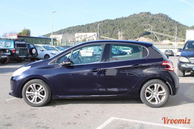 Peugeot 208 Allure 1.6L VTI 120cv Garantie 12 Mois Bleu de 2015
