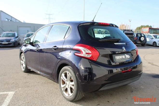 Peugeot 208 Allure 1.6L VTI 120cv Garantie 12 Mois Bleu de 2015