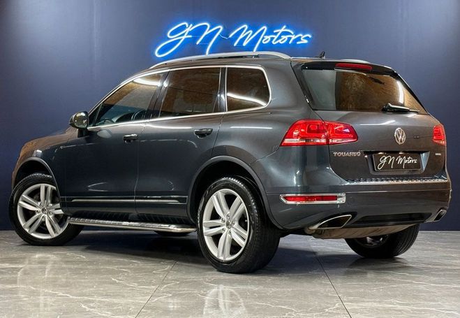 Volkswagen Touareg ii 3.0 v6 tdi 245 fap bluemotion technol Gris de 2011