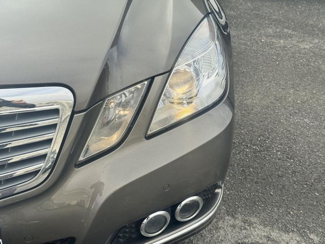 Mercedes Classe E E350 CDI 7G-Tronic El�gance Executive 4- GRIS CLAIR de 2009
