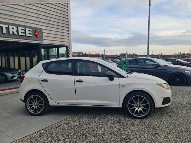 Seat Ibiza 1.2 TDI 75 CV * REPRISE POSSIBLE * Blanc de 2011
