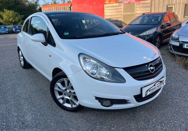 Opel Corsa sport, 1.4L 105 CV super propre Blanc de 2010