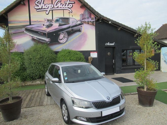 Skoda Fabia 1.4 TDI 90ch Gris de 2015