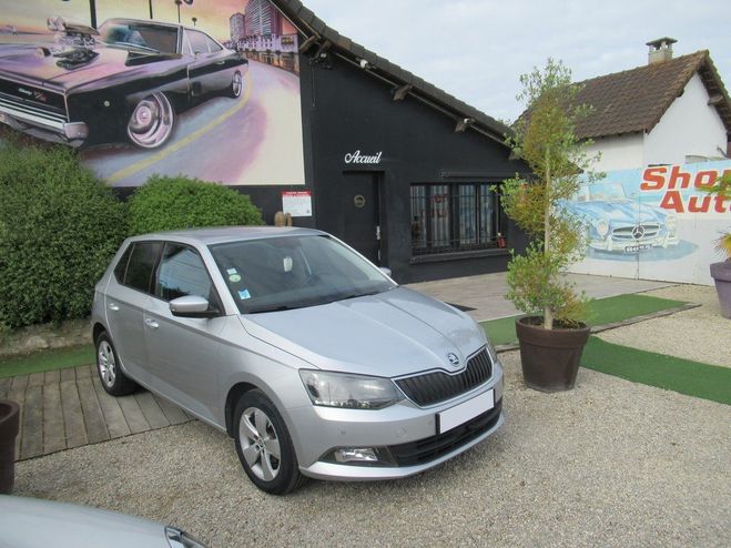 Skoda Fabia 1.4 TDI 90ch Gris de 2015