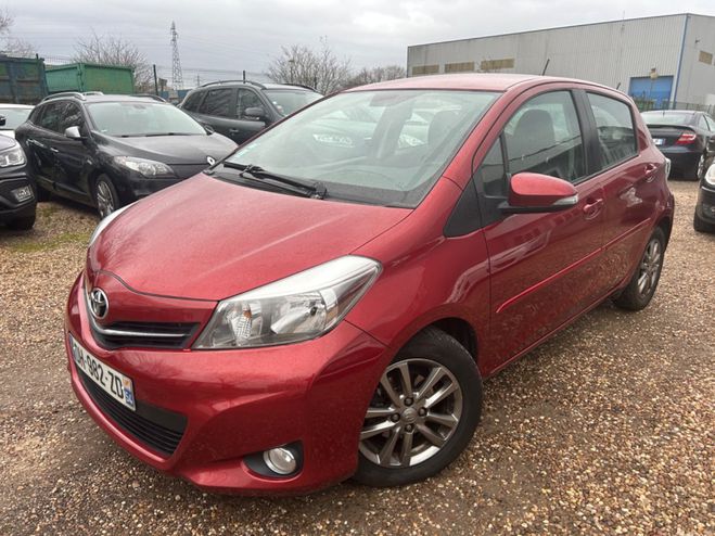 Toyota Yaris 1.4 D4D 90 Dynamic Rouge de 2014