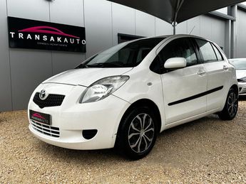 Voir d&eacute;tails -Toyota Yaris II 1.0L 69 VVT-i Luna MultiMode / Cam�ra &agrave; Bagard (30)