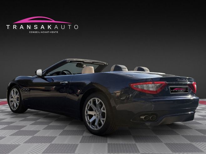 Maserati Grancabrio 4.7 V8 440 A / Carte Grise FR pas de mal Bleu de 2012
