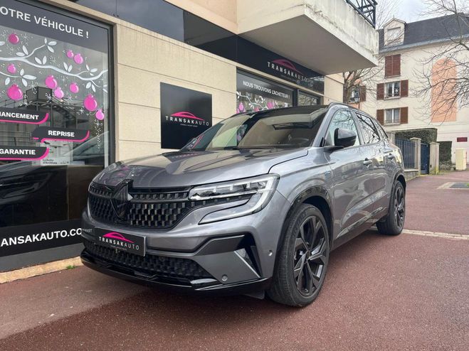 Renault Austral E-Tech hybrid 200 Iconic esprit Alpine / Gris de 2023