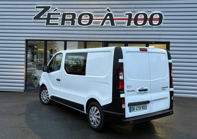 Renault Trafic 1,6 DCI 6 PLACES ( SUIVI COMPLET ) Blanc de 2015
