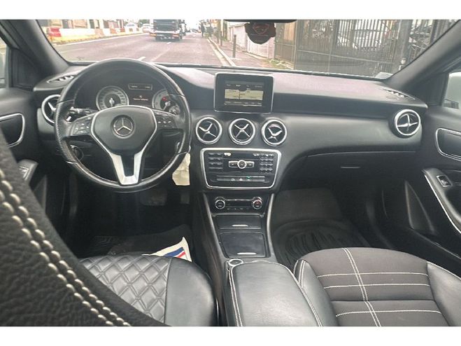 Mercedes Classe A 180 CDI PANORAMIQUE BlueEFFICIENCY BVA Grise de 2013