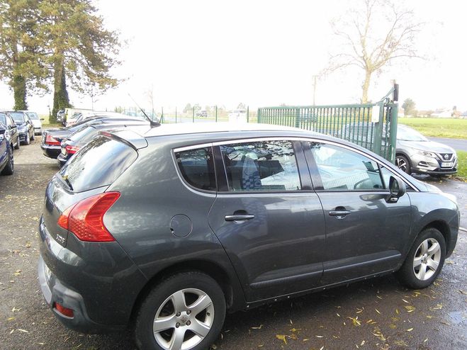 Peugeot 3008 1.6 HDI 112  CLIM - DISTRIBUTION NEUVE F Gris anthracite de 2011