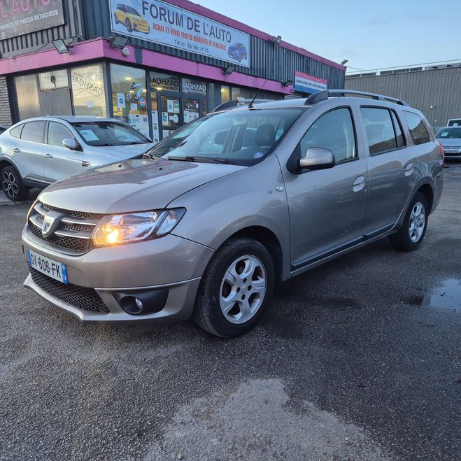 Cliquer pour voir la photo suivante Dacia Logan II MCV 0.9 TCE 90 ECO2 PRESTIGE EURO6 Marron clair de 2015