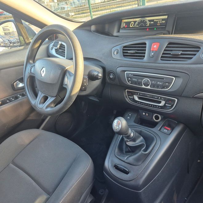 Renault Scenic (2) 1.5 DCI 105 CARMINAT DISTRIBUTION OK Marron de 2009