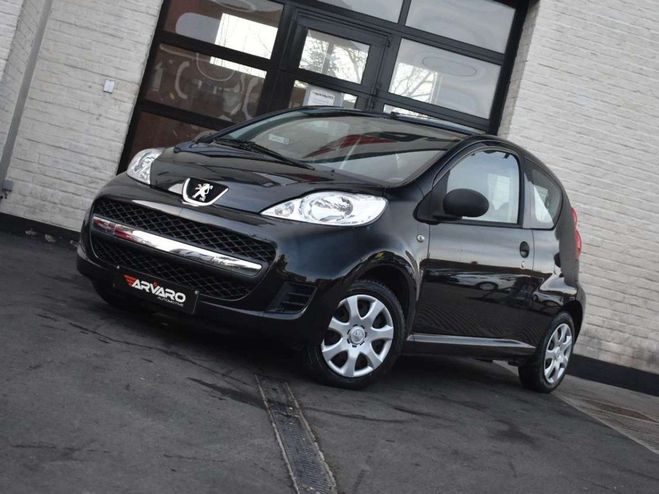 Peugeot 107 1.0i Petit Filou Carplay Garantie Noir M�tallis� de 