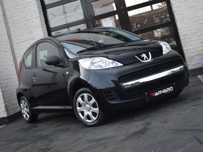 Peugeot 107 1.0i Petit Filou Carplay Garantie Noir M�tallis� de 